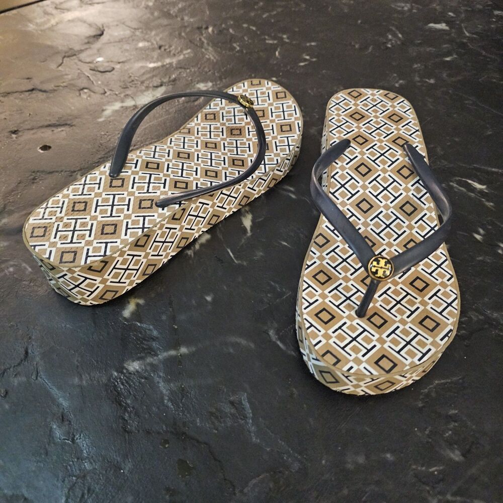 Tory Burch Platform Flip Flops Womens 9 Brown Geometric Print Thong Sandals Logo